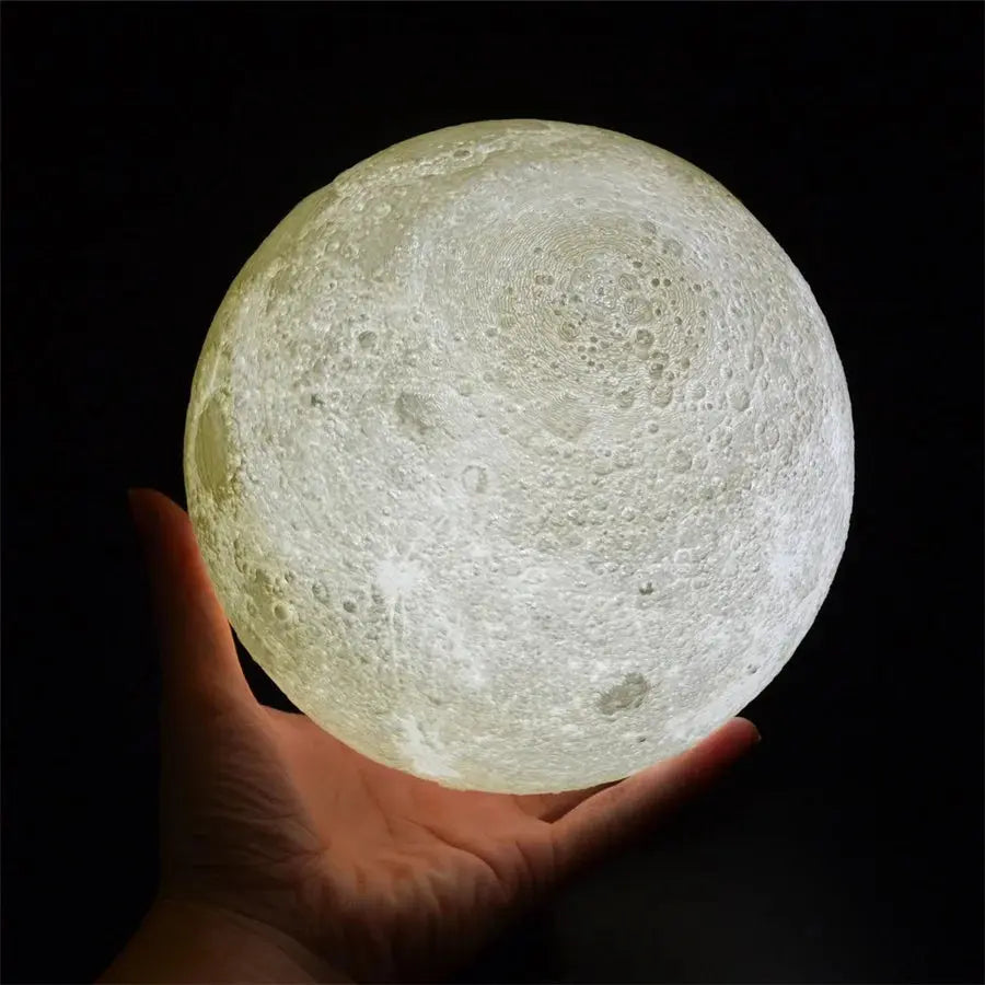 LED 3D Moon Lamp – Colour-Changing Lunar Night Light Famies by Dams